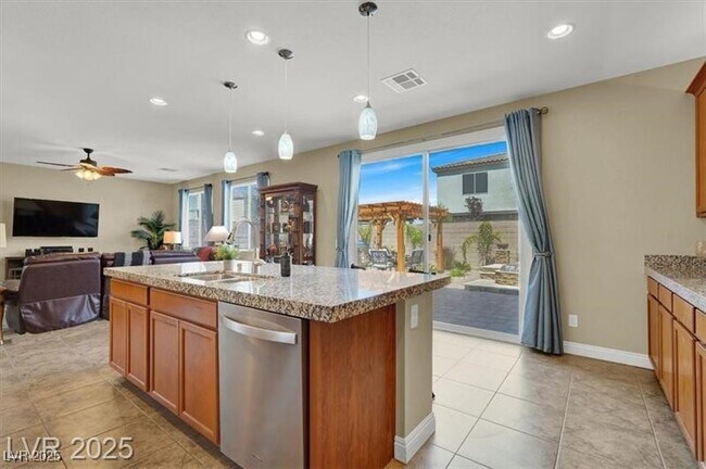 Building Photo - 4630 Summer Azure St