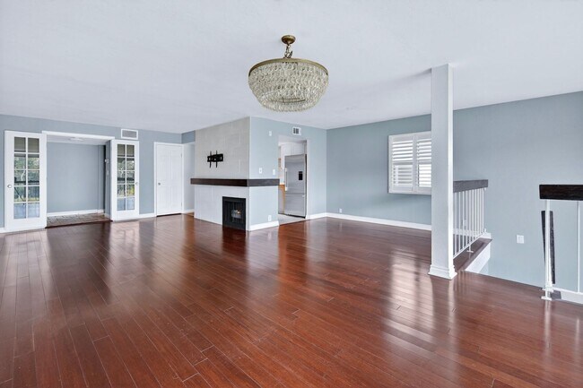 Building Photo - Stunning 1B/1.5BA Condo in Carlsbad w/ Golf Course Views!