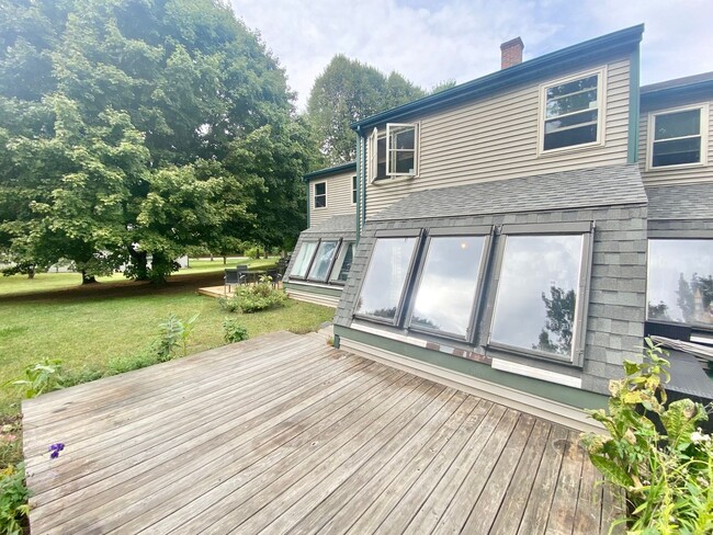 Building Photo - 2 Bedroom Condo in Williston VT Available ...