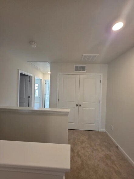 Building Photo - 5131 Hyrule Dr