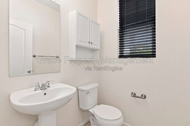 Building Photo - 8562 E 49th Pl