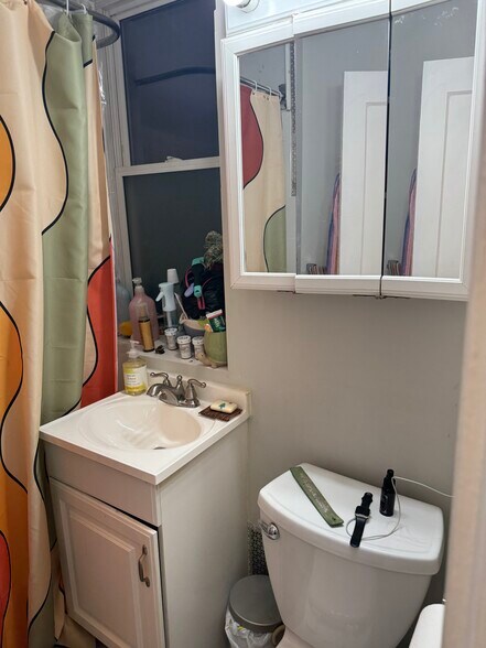 Building Photo - 110 Brainerd Rd