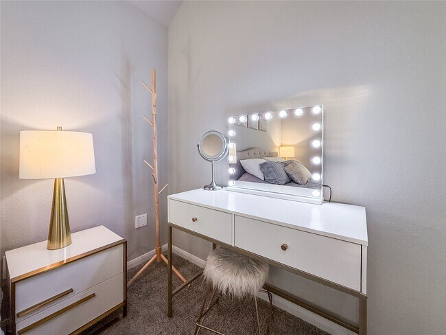 Building Photo - 25611 Ivory Gull Wy