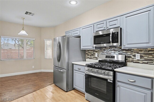 Building Photo - 1123 Aldenwood Ave