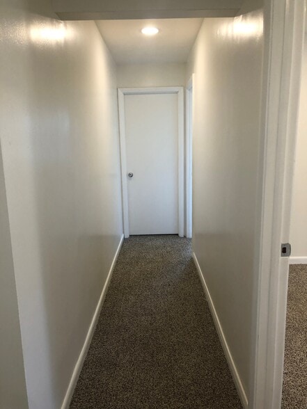 Building Photo - 67 Bertolotto Ave