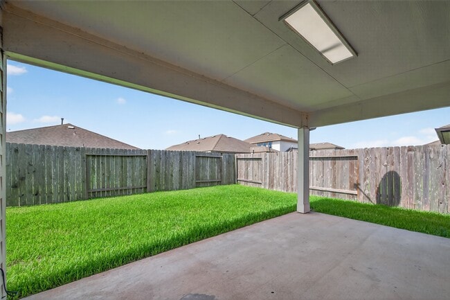 Building Photo - 718 Harvest Bluff Dr