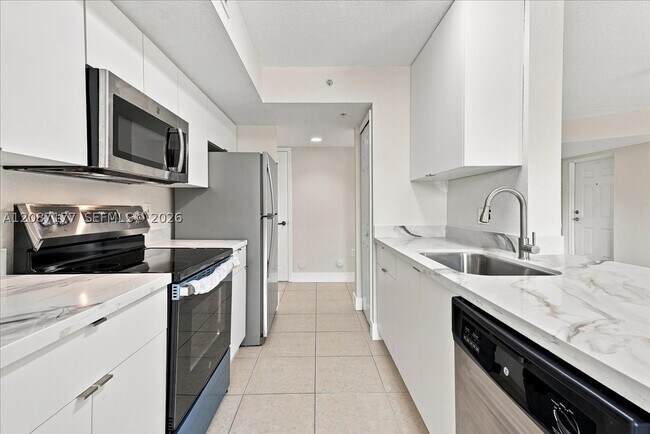 Building Photo - 21000 SW 87th Ave