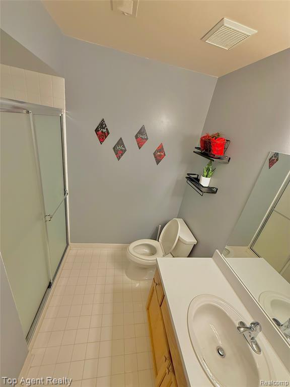 Building Photo - 44975 Marigold Dr