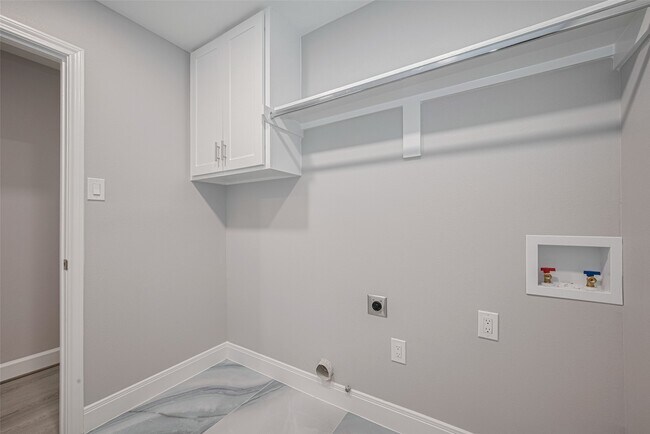 Building Photo - 8314 Burning Hills Dr