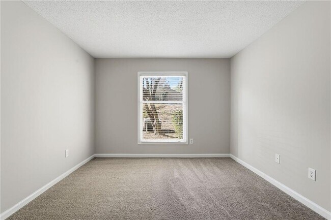 Building Photo - 3650 Ashford Dunwoody Rd NE