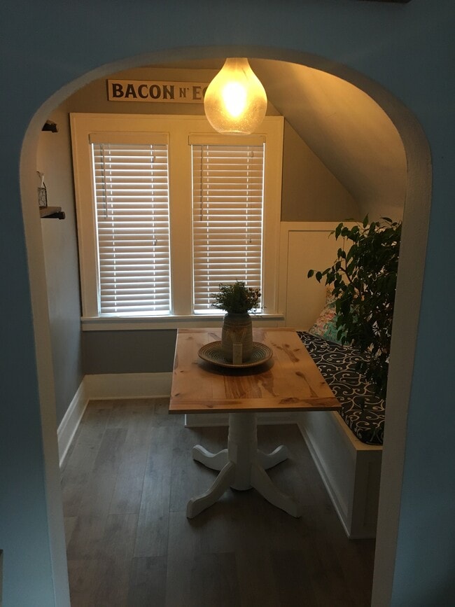 Building Photo - 4538 N Newhall St