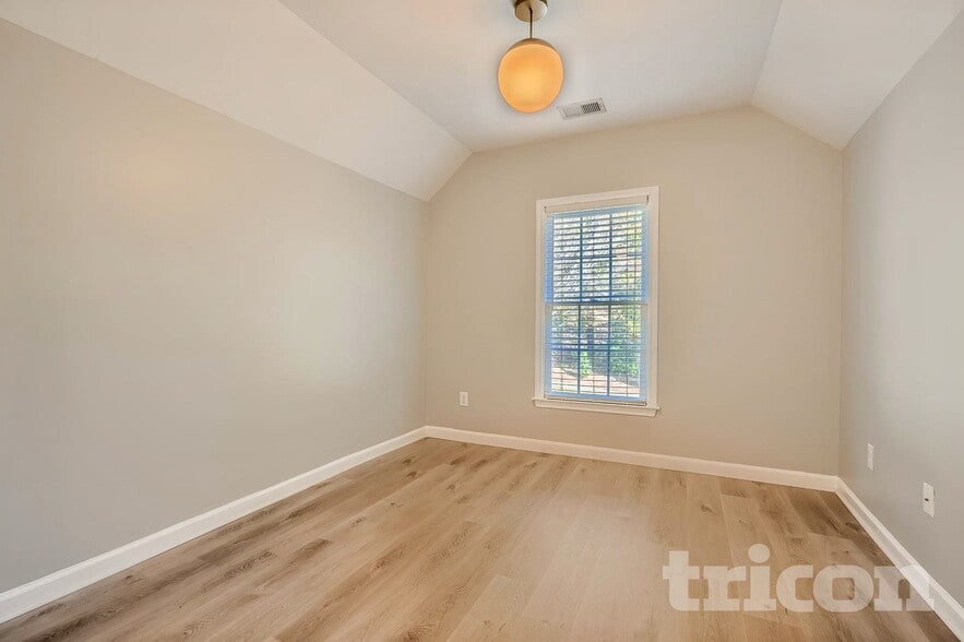 Building Photo - 22 Vinings Lake Dr SW