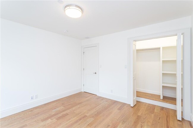 Building Photo - 121 Fisher Ave