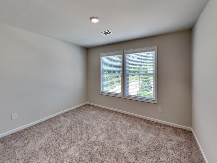 Building Photo - 211 Connie Ct