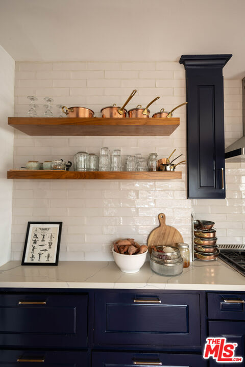 Building Photo - 6101 S Mansfield Ave