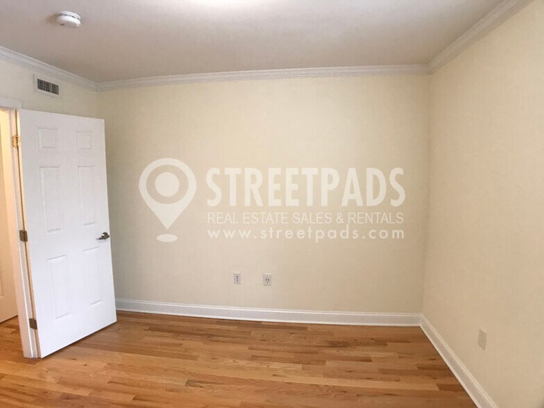 Building Photo - 55 Langdon St