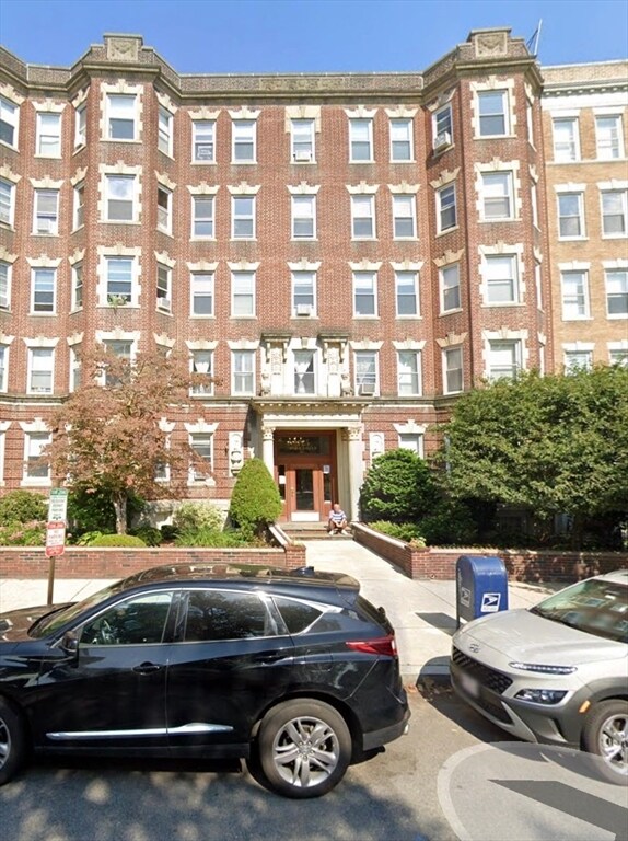 Building Photo - 125 Park Dr