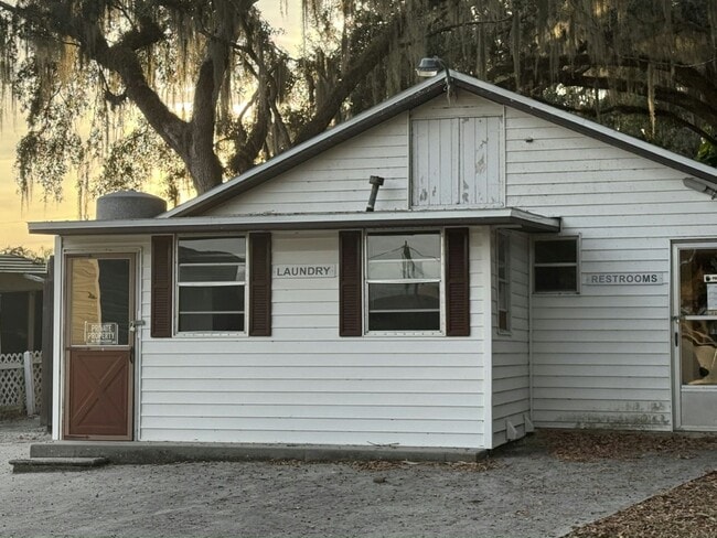 Building Photo - 8801 E Moonrise Ln
