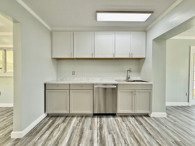 Building Photo - 5045 Osprey Ln