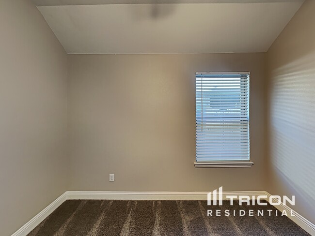Building Photo - 4240 Calla Dr