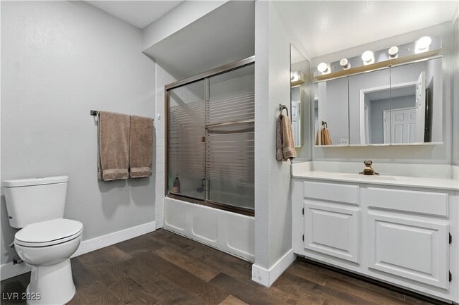 Building Photo - 3280 Dayflower St