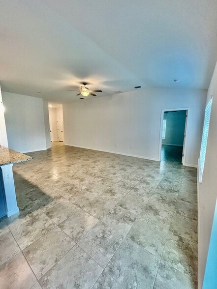 Building Photo - 858 Rue Labeau Cir