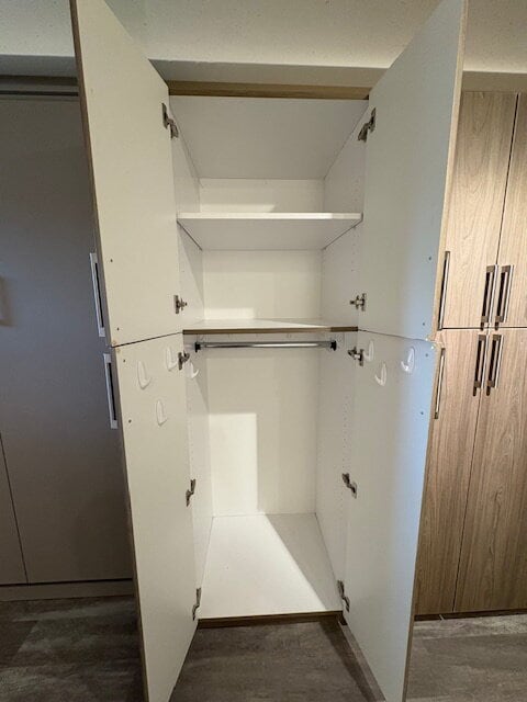 Building Photo - Cute Pet Friendly Studio Apartment Near Sl...