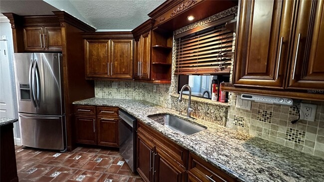 Building Photo - 2101 Good Homes Rd