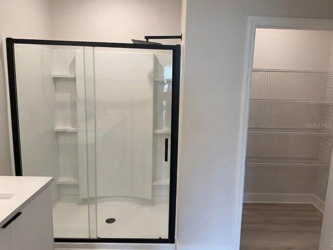 Building Photo - 33412 Country House Dr