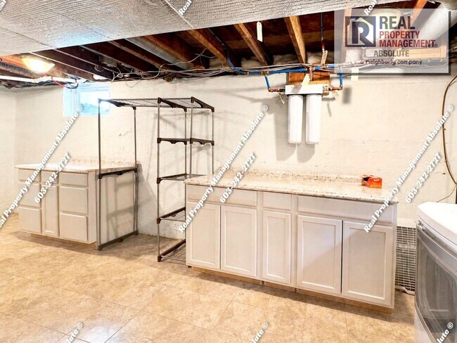 Building Photo - Charming 3-Bedroom Single-Family Home for Rent – Great Location in Nashua, NH