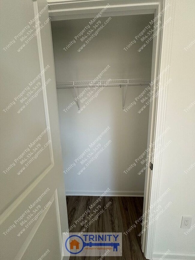 Building Photo - Newly Built 3 bed/ 2.5 Bath Duplex Minutes from the Heart of Downtown Greenville!