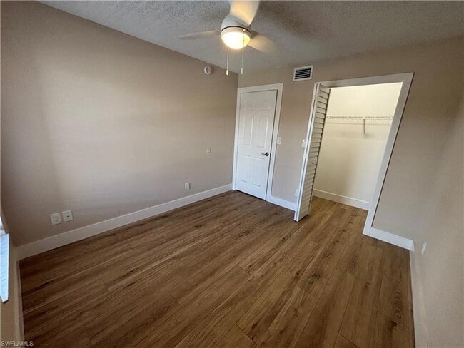 Building Photo - 5319 Summerlin Rd