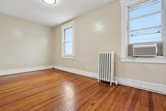 Building Photo - 1507 80th St