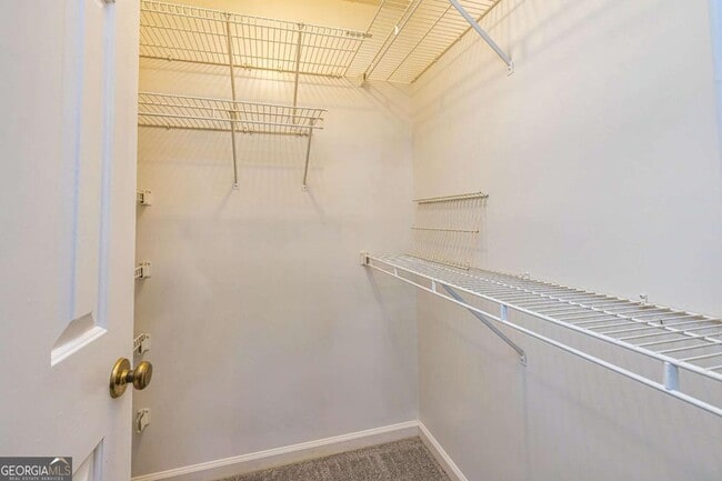 Building Photo - 14 Hiram Dr