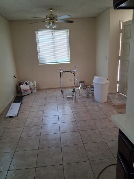 Dining area (still cleaning) - 21390 Laguna Rd