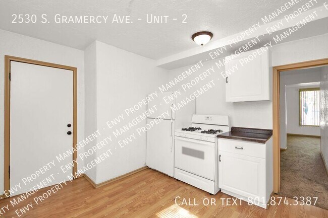 Building Photo - 2530 Gramercy Ave