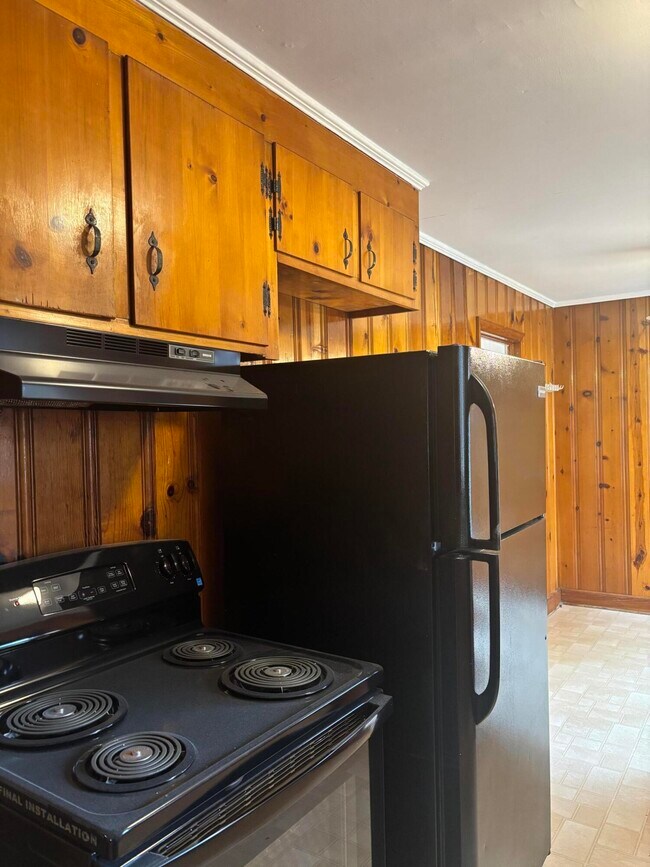 Building Photo - 232 Pinckney St