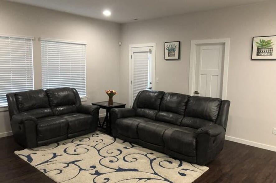 Building Photo - Beautiful Modern Bothell Home with Stunning Views