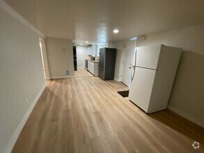 Building Photo - 1151904