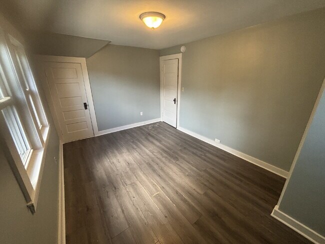 Building Photo - Spacious & Bright 2BR Duplex Unit Featuring Private Yard & Ample Parking