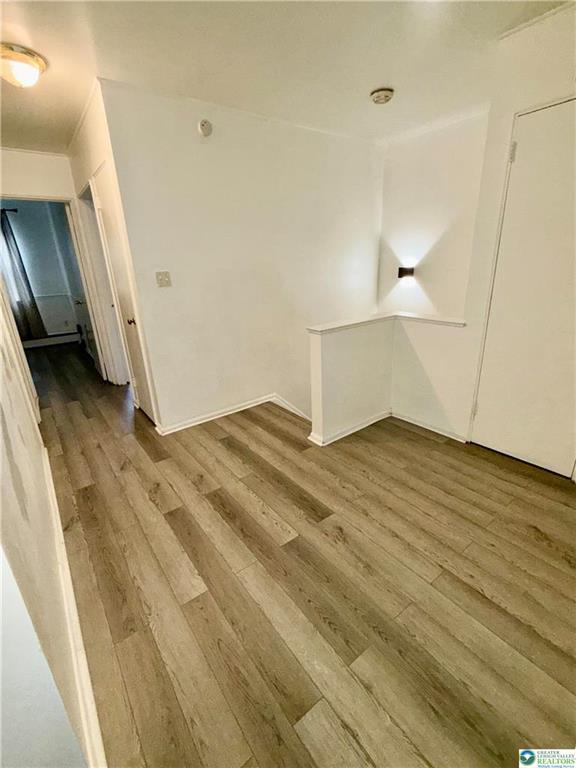 Building Photo - 689 W Brookdale St