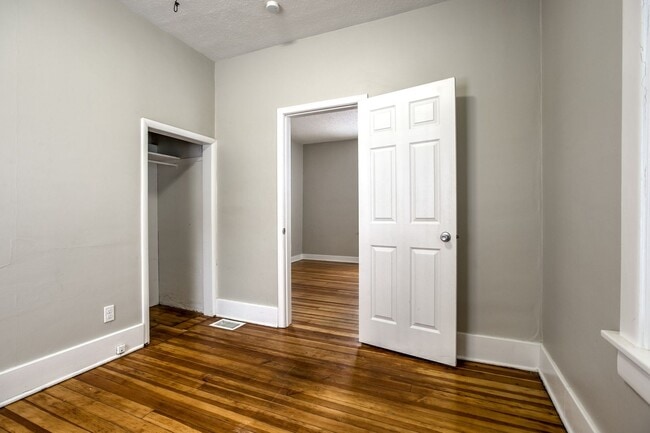 Building Photo - 3100 N 35th St