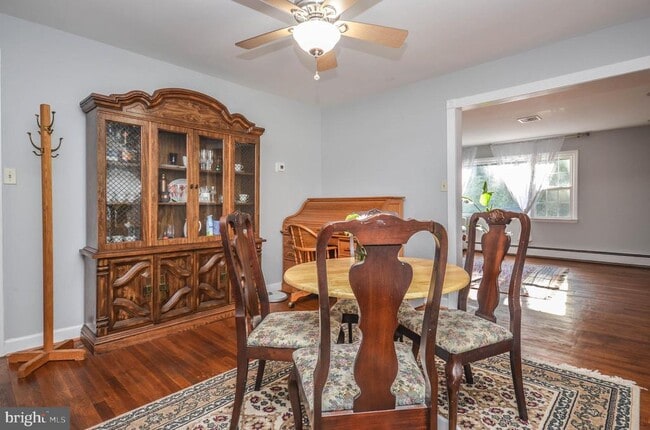 Building Photo - 9801 Belhaven Rd