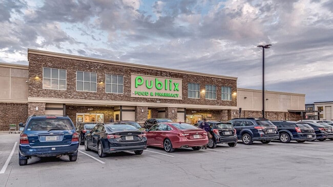 Building Photo - 220 Bill Kennedy Wy SE