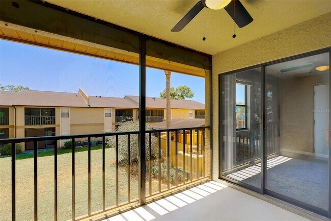 Building Photo - 12293 Sailwinds Dr