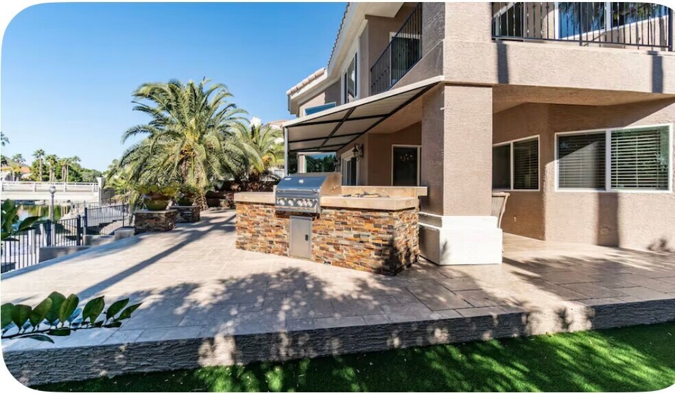 Building Photo - 21562 N 58th Ave