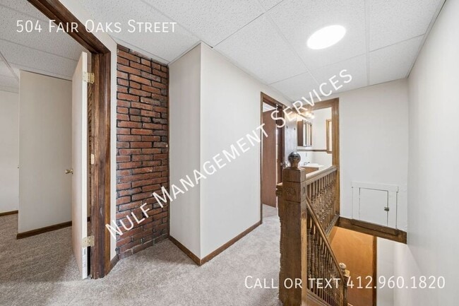 Building Photo - 504 Fair Oaks St