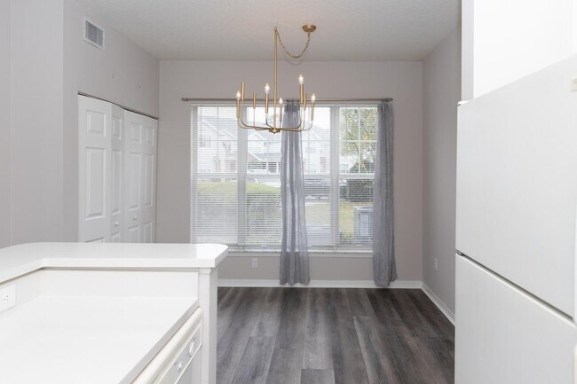 Building Photo - 24100 Harbour Vista Cir