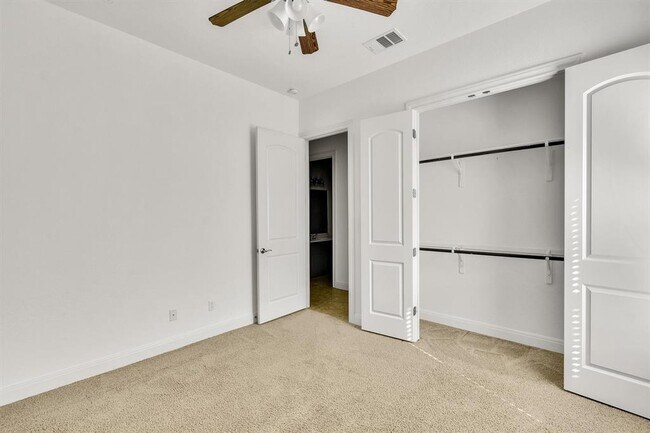 Building Photo - 1810 Manada Trail