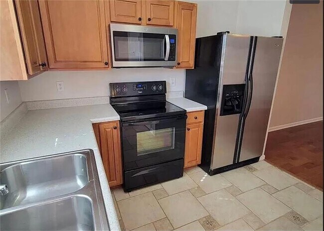 Building Photo - 255 Azalea Cir